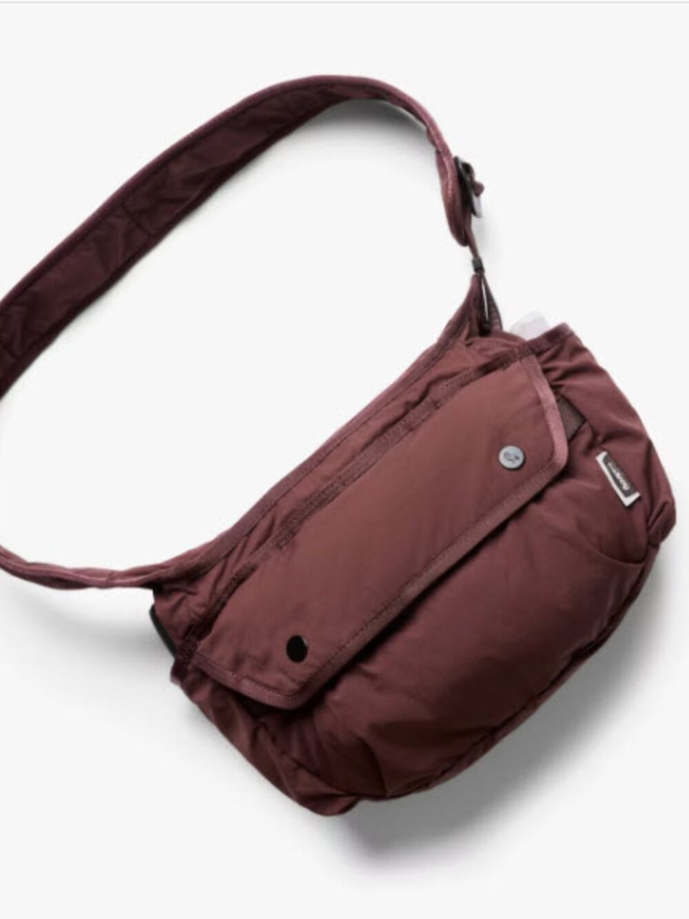 Bellroy Cinch Sling in Burgundy